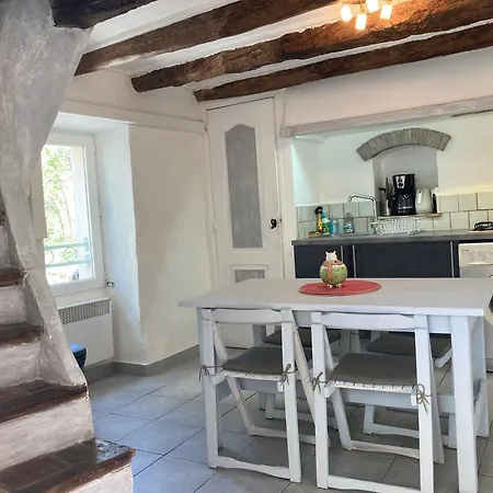 Holiday home Maison Bord De Riviere Roquesteron